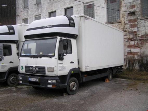 Used MAN L 2000 / 8.185 LC 1 truck for Sale (Auction Premium) | NetBid Industrial Auctions